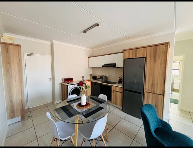 2 BEDROOM APARTMENT FOR SALE IN SILVER LAKES